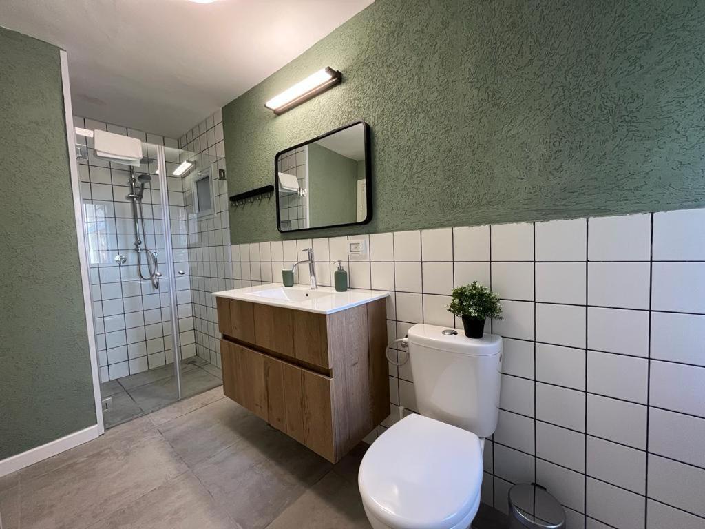 Lovely New Central Apartment Beersheba Exterior photo